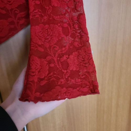 Lace shirt vintage, like new, size S, dark red