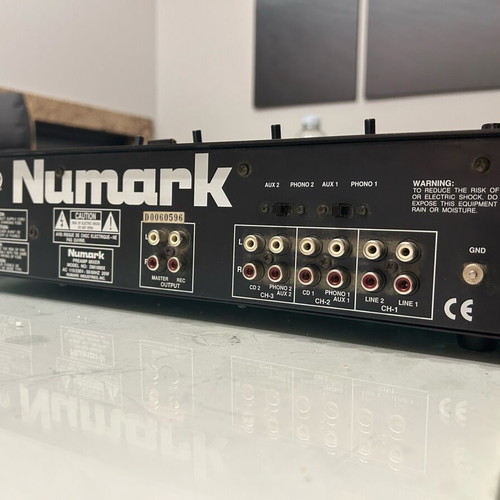 Μίκτης Numark DM1090X σαν καινούργιο