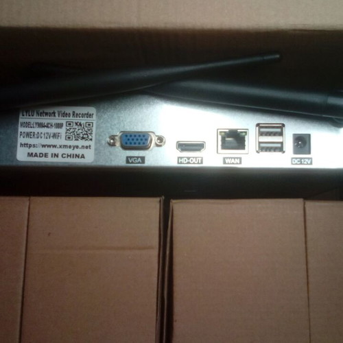 NVR recorder with 4 cameras new