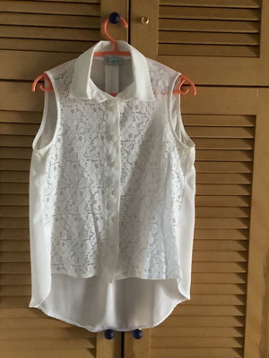 Lipsy London sleeveless women's shirt like new, white with lace