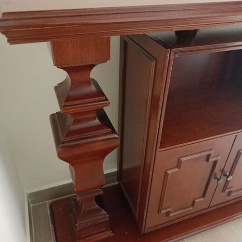 TV stand used in good condition