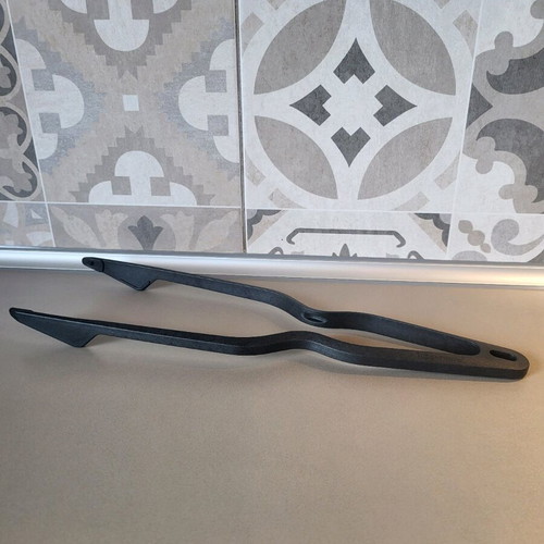 Tongs new