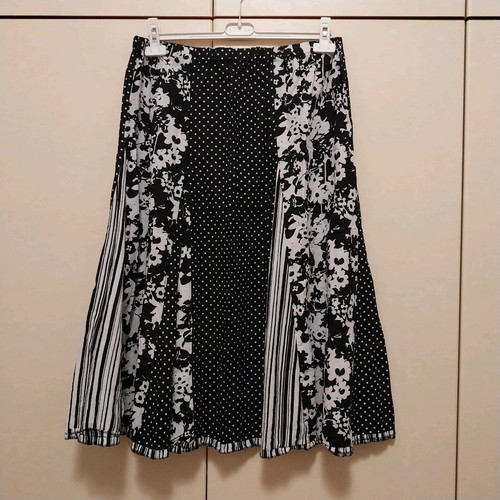 Skirt black and white cotton size XL like new