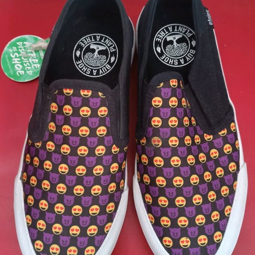 Etnies slip ons new, colorful sports shoes size 37