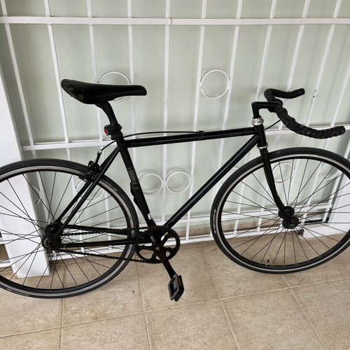 Fuji Feather Fixed Bike like new, city style, black, men's
