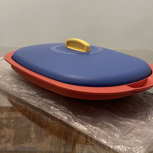 Tupperware serving platter 400 ml, blue and red