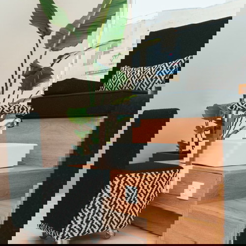 Nail salon πλήρως εξοπλισμένο 47τμ στον Άγιο Στέφανο