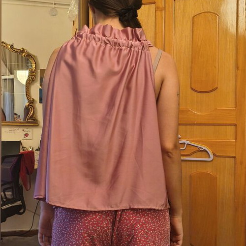 Pink blouse with bow like new, size M