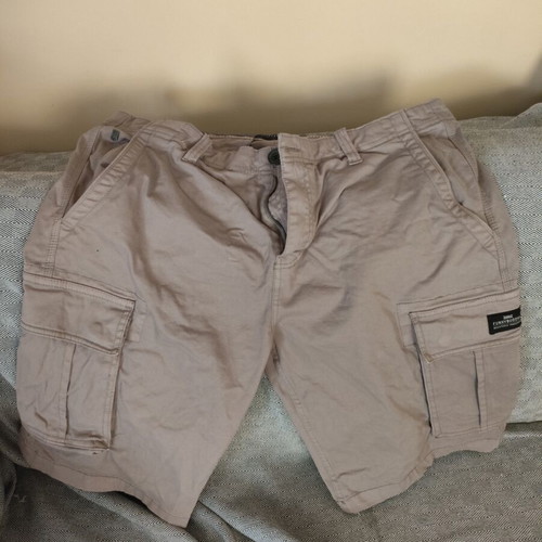 Funky Buddha men's cargo shorts size L, grey beige