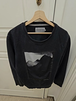 Calvin Klein sweatshirt size L used, black