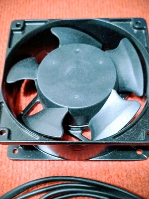 Ανεμιστηράκι βιομηχανικού τύπου 120mm 220V σαν καινούργιο με καλώδιο ρεύματος