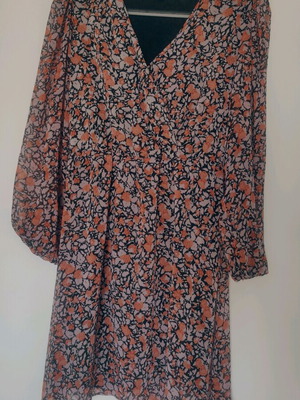 Next dress like new with elastic waist and sheer sleeves multicolored