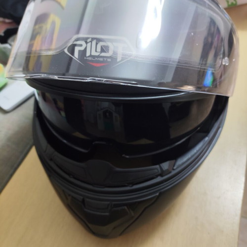 Pilot Corsair SV Full Face Motorcycle Helmet Large, like new, matte black