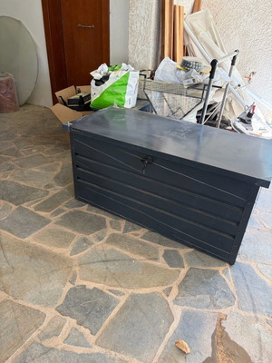 Garden chest like new, needs washing, 130x60x60 cm