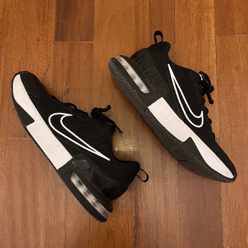 Nike Airmax Shoes like new, size 41, black and white