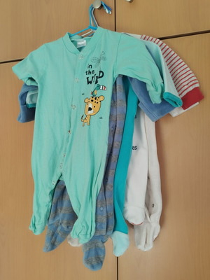 Baby bodysuits pack of 5 for boy like new, 3 months