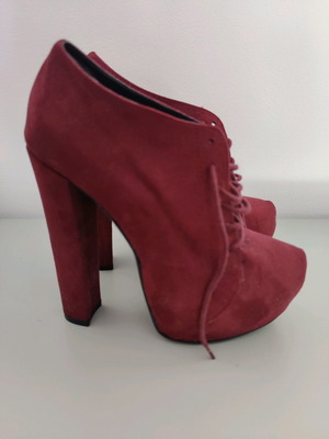 Ankle boots new burgundy suede with thick heel