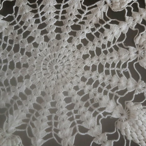 Handmade crocheted doily used, round 34×34 cm
