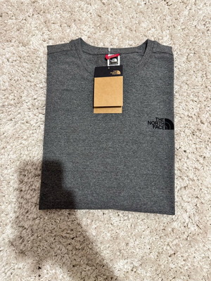 T-shirt The North Face γκρι καινούργιο, μέγεθος M