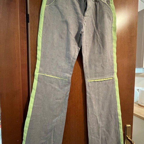 J‘s Exte suit like new gray with light green jacket and trousers