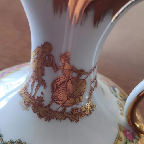 Imperia Limoges porcelain jug hand-painted, like new, 22 ct gold