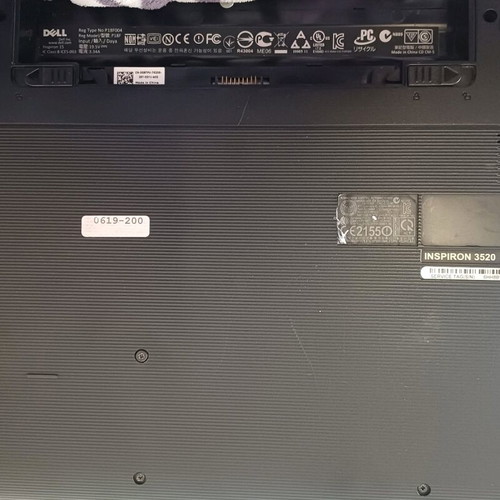 Dell Inspiron 3520 like new with Windows 10