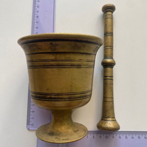 Brass mortar and pestle collectible, used traditional kitchenware