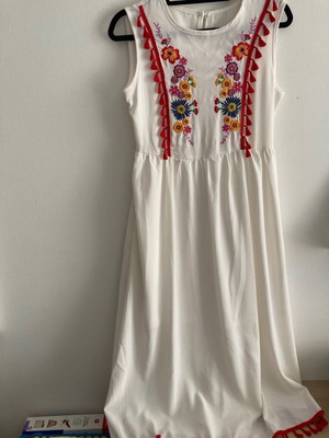 Shein white dress embroidered floral with fringes new