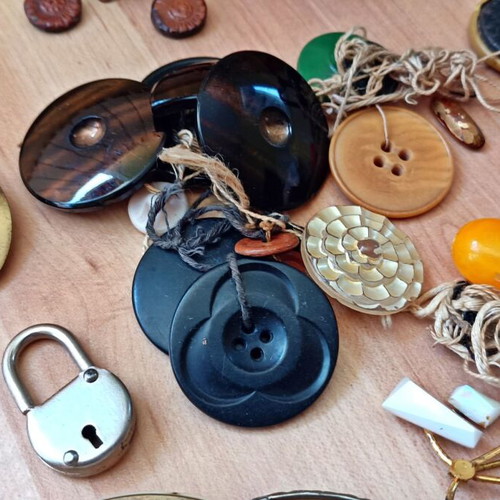 Vintage small items used