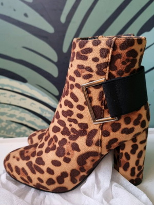 Animal ankle boots new with thick heel, size 36