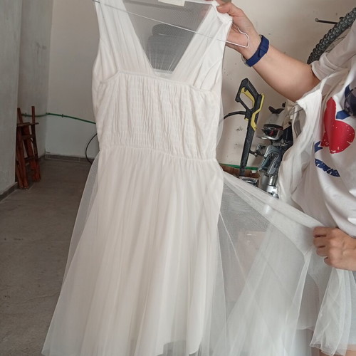 White dresses for flower girls like new, sizes S and M