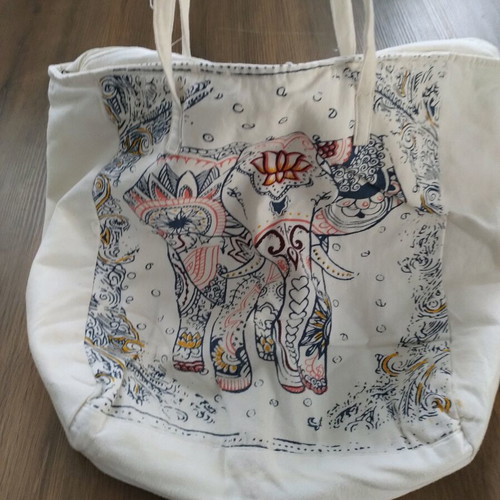 Stradivarius canvas shoulder bag boho style like new, white