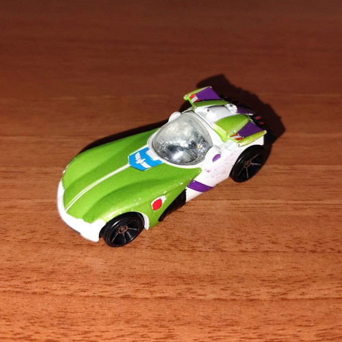 Hot Wheels Blastin' Buzz Lightyear toy car used