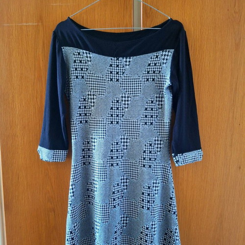 Pied-de-poule dress like new, black and gray