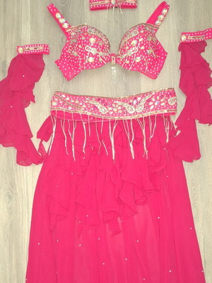 Custom-made pink oriental dance costume, size S/M