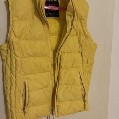 Napapijri Geographic yellow sleeveless puffer vest, M