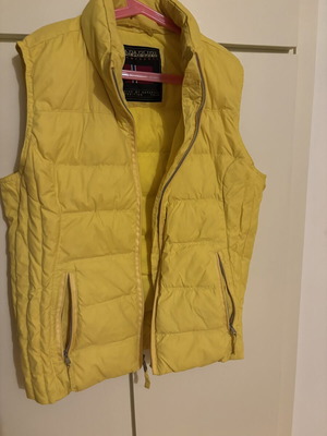 Napapijri Geographic yellow sleeveless puffer vest, M