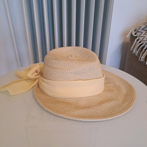 Straw hat used, size 58