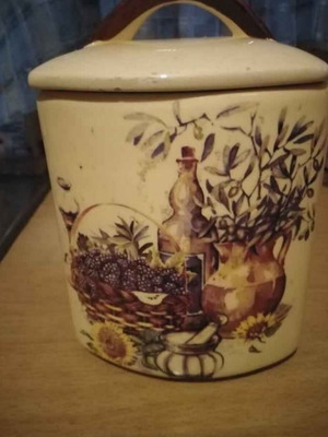 Vintage ceramic cookie jar