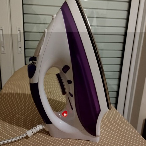 Vicko 2400w iron used