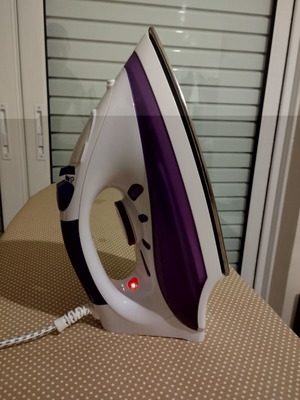 Vicko 2400w iron used
