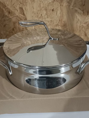 Mastro Stockpan 5L Tupperware new