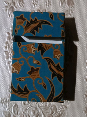 Vintage fabric cigarette case like new