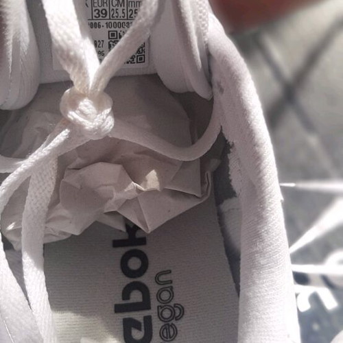 Reebok athletic shoes new, women's size 39, white