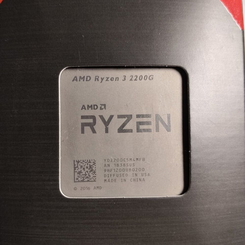 AMD Ryzen 3 2200G processor with cooler