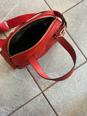Women's shoulder bag like new, red