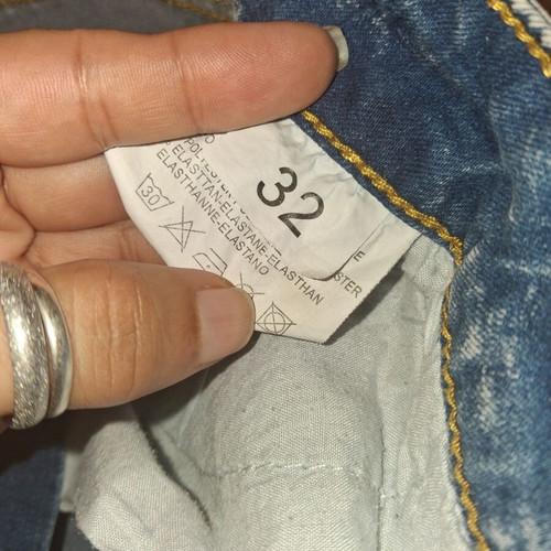 Set of 2 denim shorts and 1 black blouse