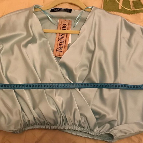 BeniSSimo NoM turquoise short drape blouse new with tags