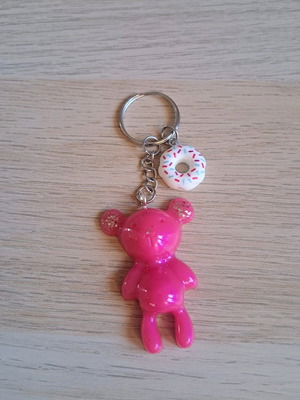 Handmade pink resin bear keychain new with donuts charm