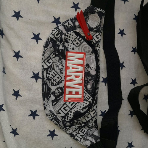 Marvel Kids Waist Bag like new, black and white